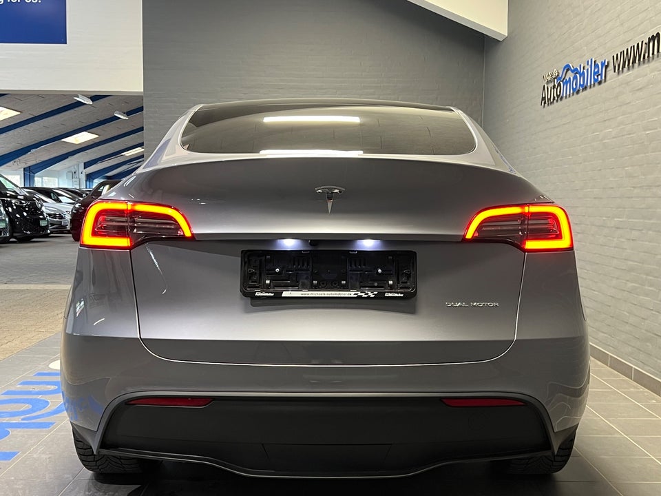 Tesla Model Y Long Range AWD 5d