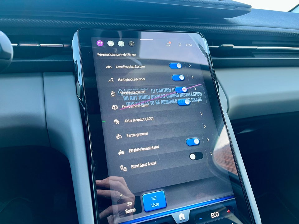 Ford Explorer 82 Premium Extended Range 5d