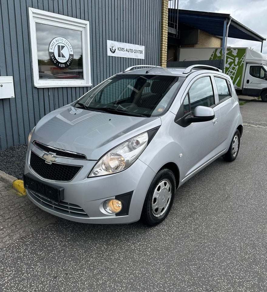 Chevrolet Spark 1,0 LT 5d