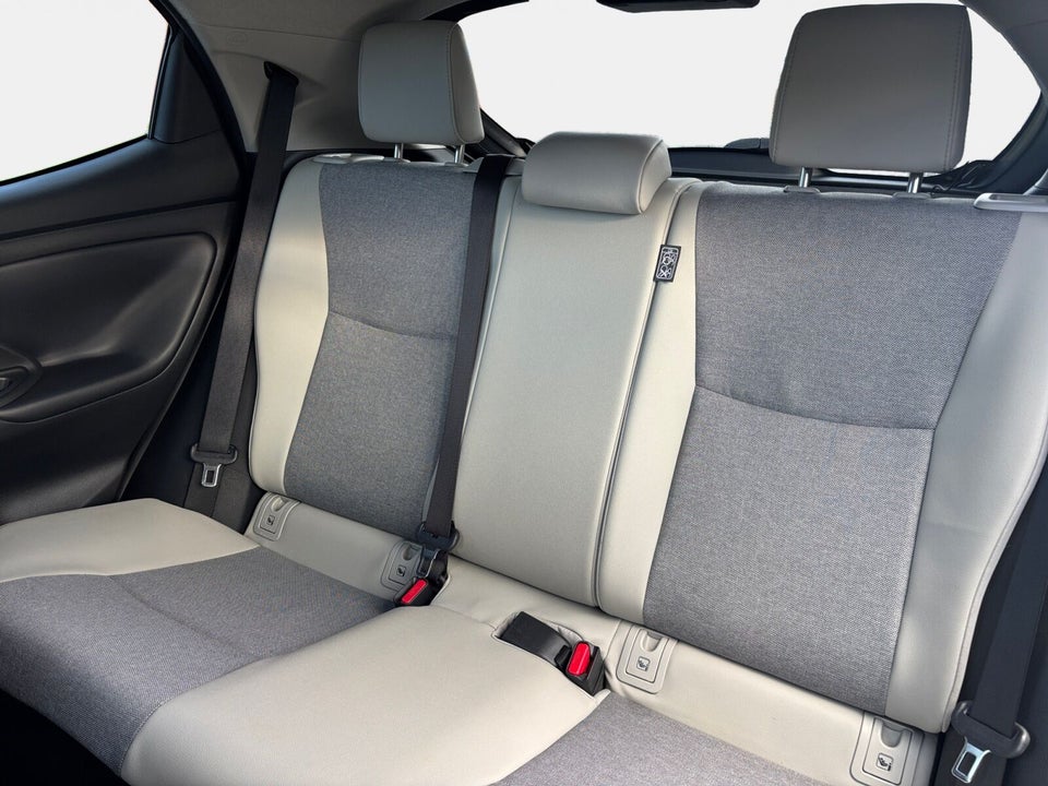 Toyota Yaris 1,5 Hybrid Elegant e-CVT 5d