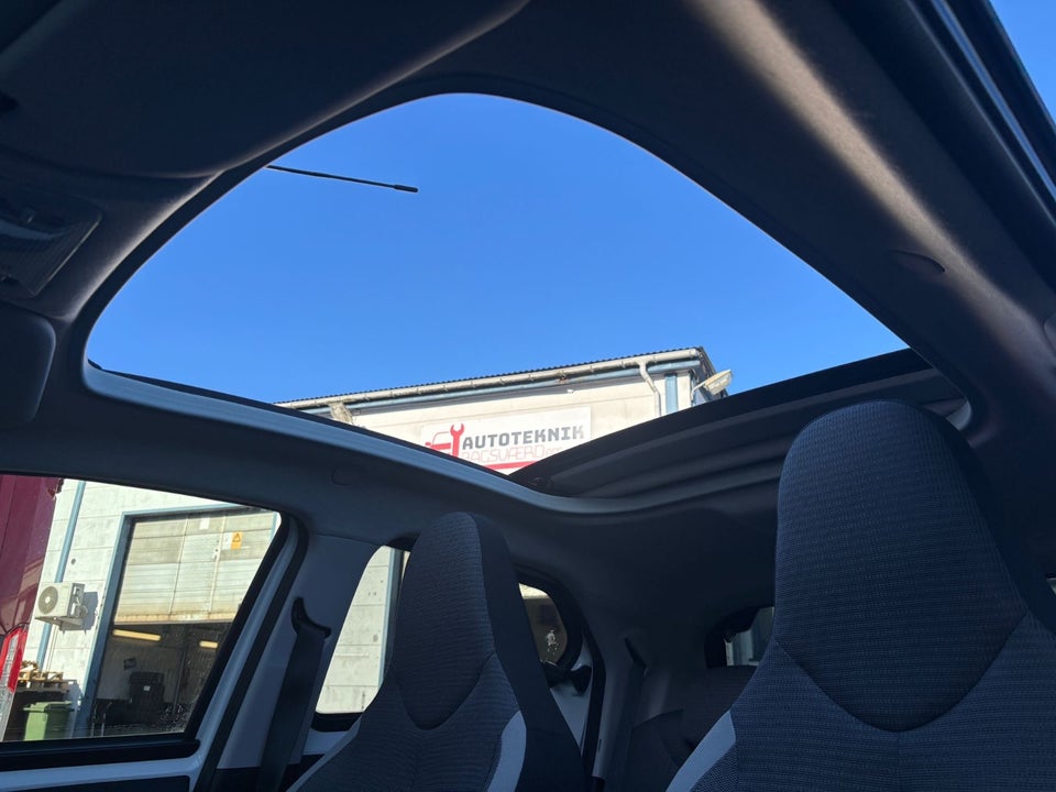 Toyota Aygo 1,0 VVT-i x-sky 5d