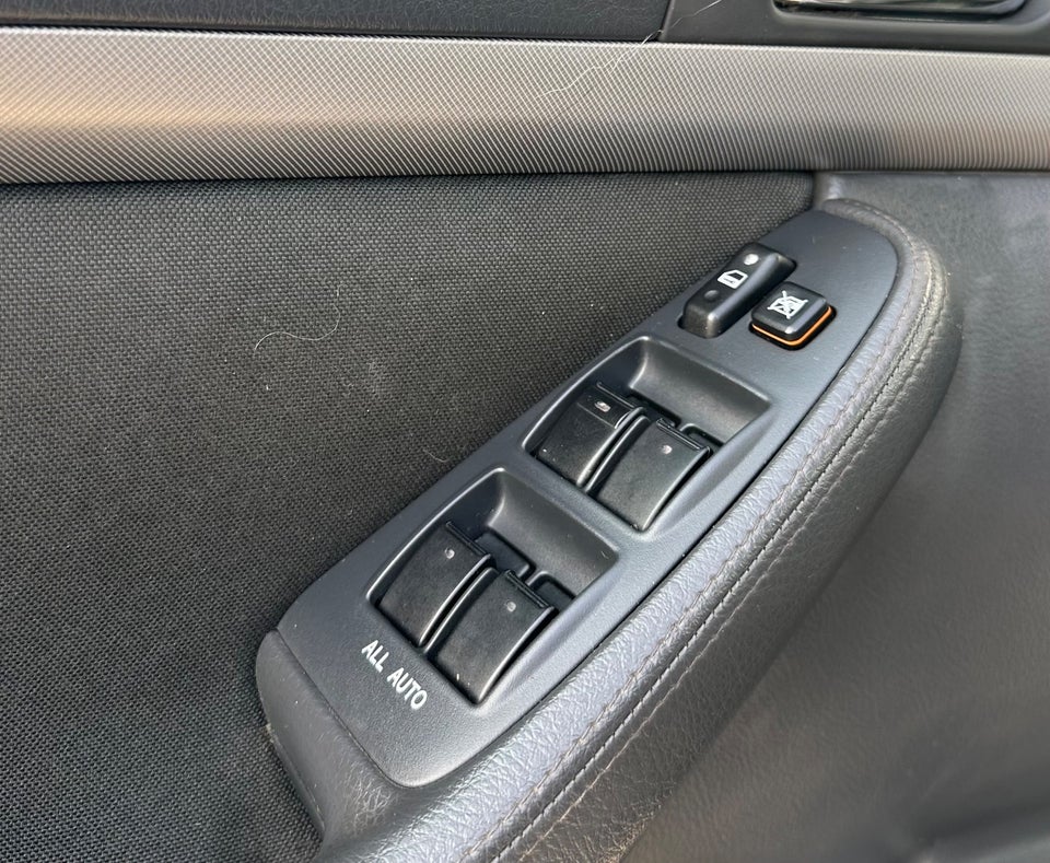 Toyota Avensis 2,0 D-4D Sol stc. 5d