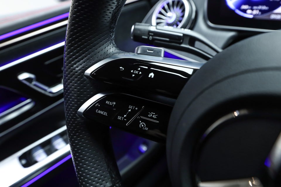 Mercedes EQE350 AMG Line 4d