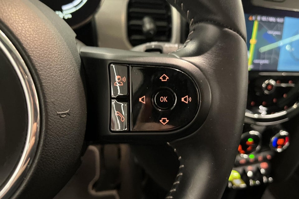 MINI Cooper SE Younique Trim 3d