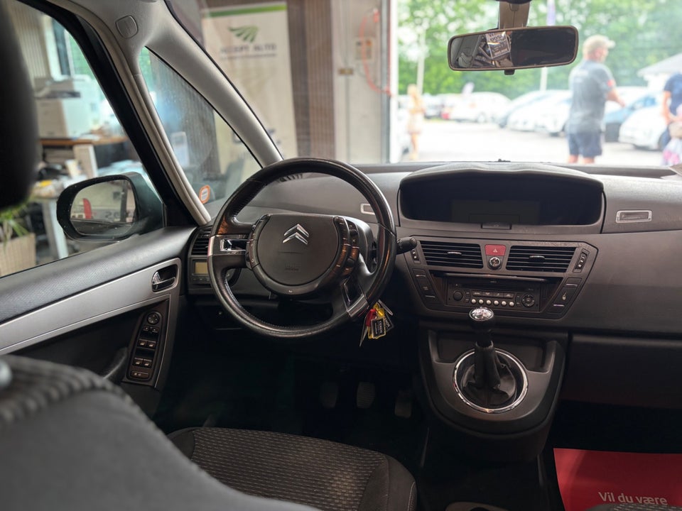 Citroën Grand C4 Picasso 1,8 16V 7prs 5d