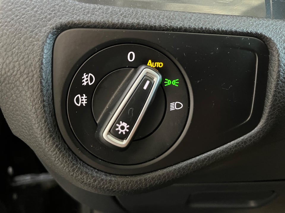 VW Golf VII 1,6 TDi 115 Comfortline Van 5d