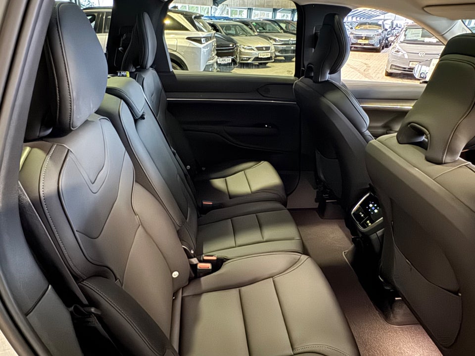 Volvo EX90 Plus 7prs 5d