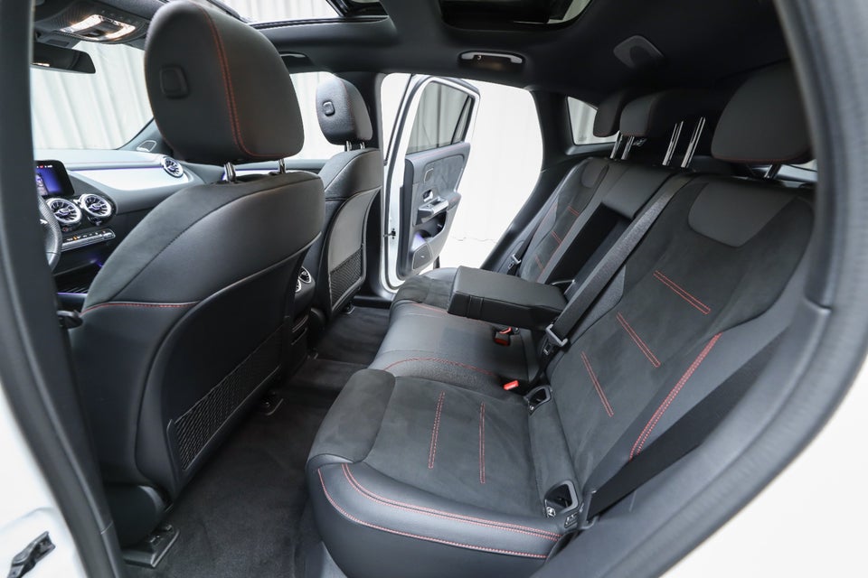 Mercedes EQA250+ AMG Premium 5d