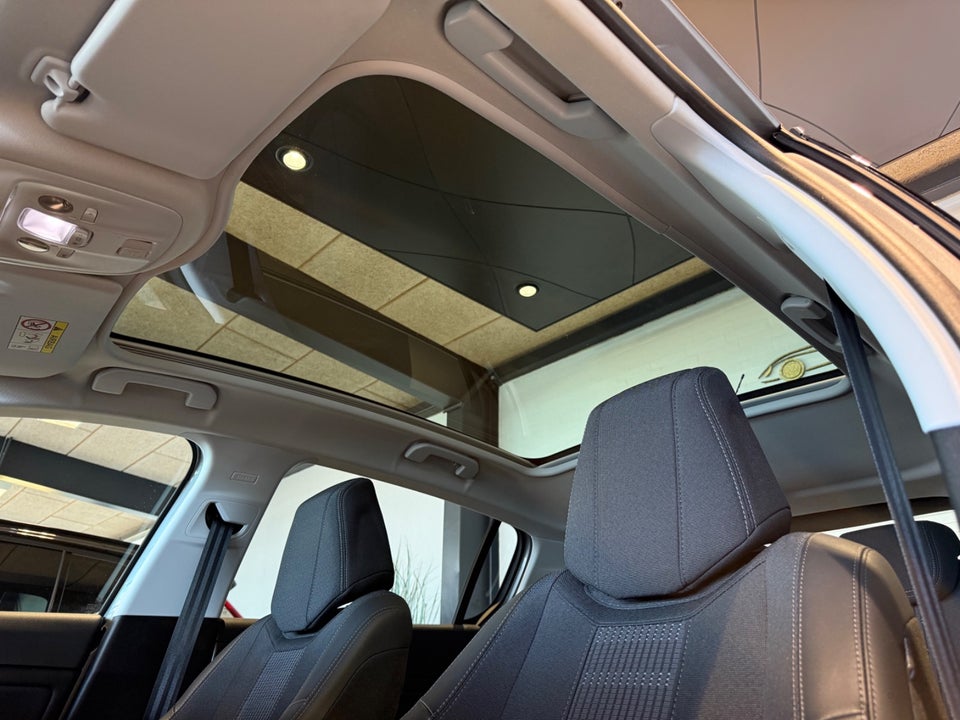 Peugeot 308 1,5 BlueHDi 130 Selection Sky 5d