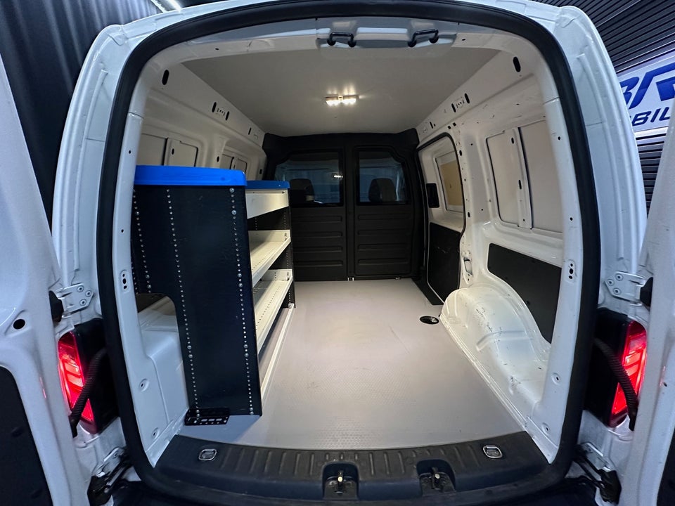 VW Caddy 2,0 TDi 102 DSG BMT Van 4d