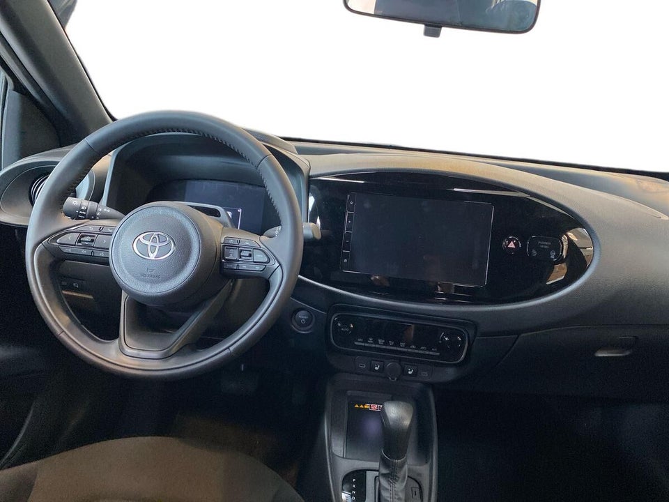 Toyota Aygo X 1,5 Hybrid Play Comfort CVT 5d