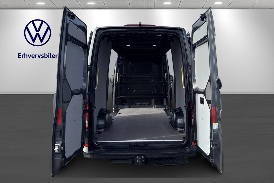 VW Crafter 35 2,0 TDi 177 Kassevogn L3H3 aut.