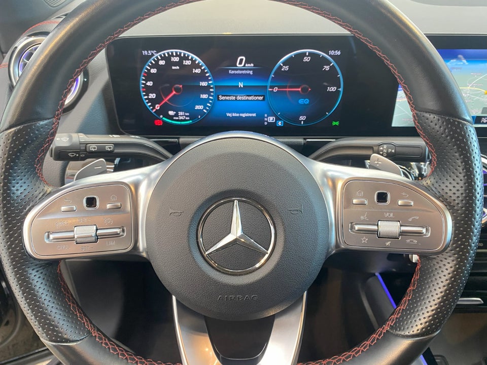 Mercedes EQA300 AMG Line 4Matic 5d