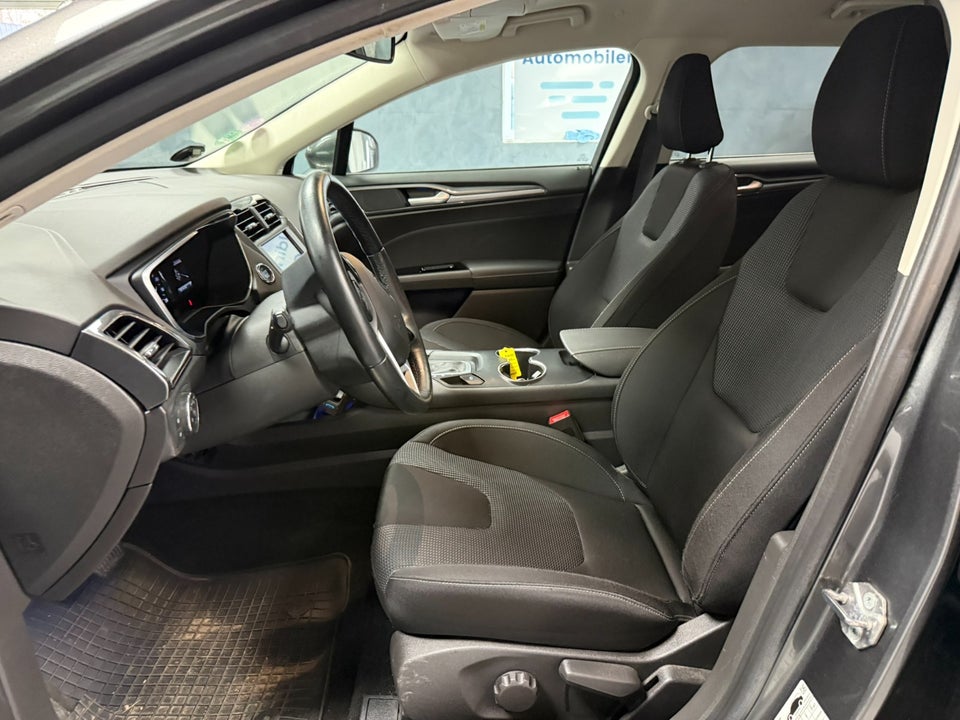 Ford Mondeo 2,0 HEV Titanium stc. CVT 5d