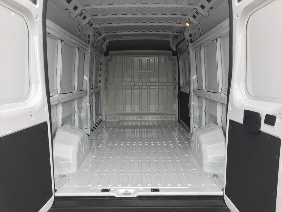 Citroën Jumper 33 2,2 BlueHDi 140 L3H2 FlexLine