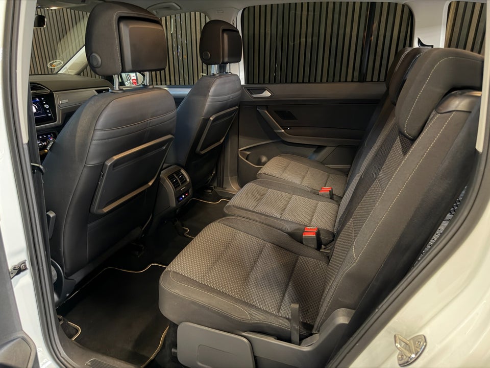 VW Touran 2,0 TDi 150 Comfortline DSG 7prs 5d