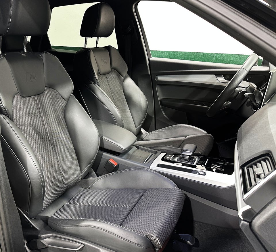 Audi Q5 50 TFSi e S-line quattro S-tr. 5d