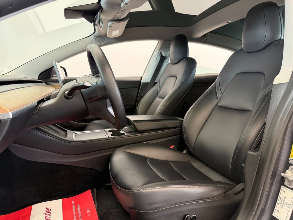 Tesla Model 3 RWD 4d