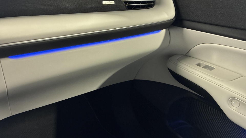 Xpeng G6 Standard Range 5d