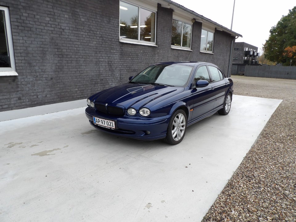 Jaguar X-type 2,5 V6 Sport 4d