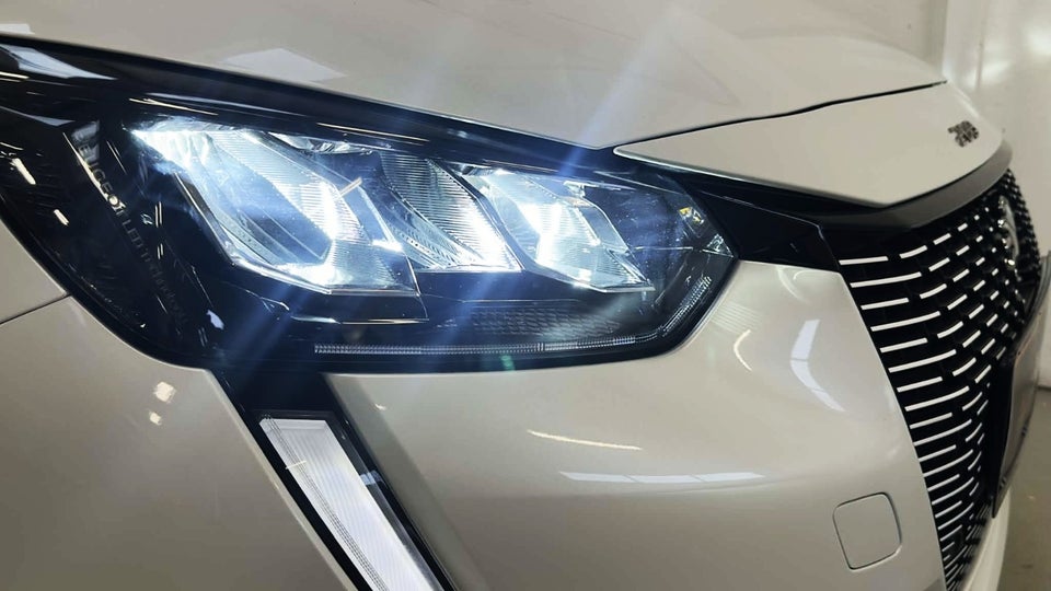 Peugeot e-208 50 Allure Limited 5d