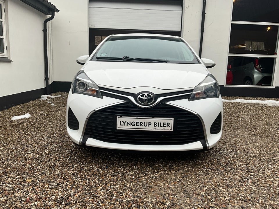 Toyota Yaris 1,0 VVT-i T2 5d