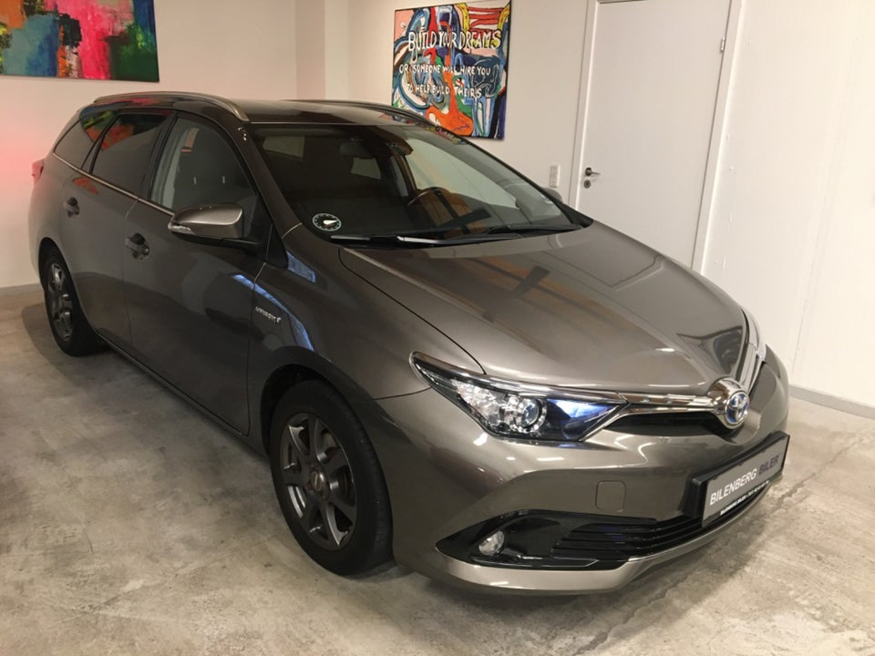 Toyota Auris 1,8 Hybrid H2 Comfort Touring Sports CVT Van 5d