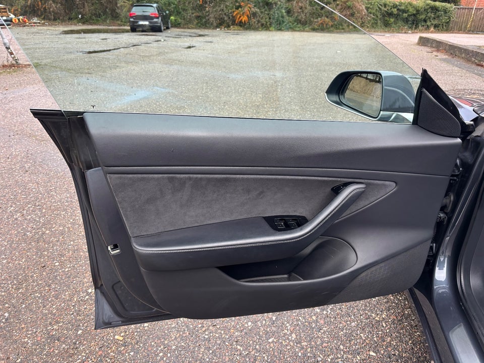 Tesla Model 3 Performance AWD 4d