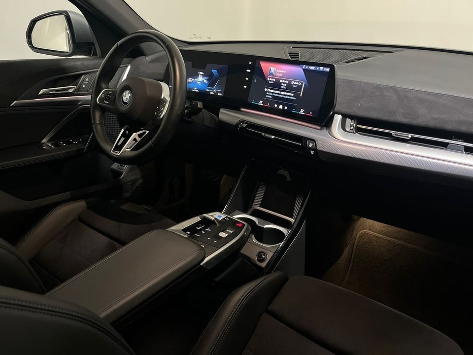 BMW iX2 eDrive20 M-Sport Pro 5d