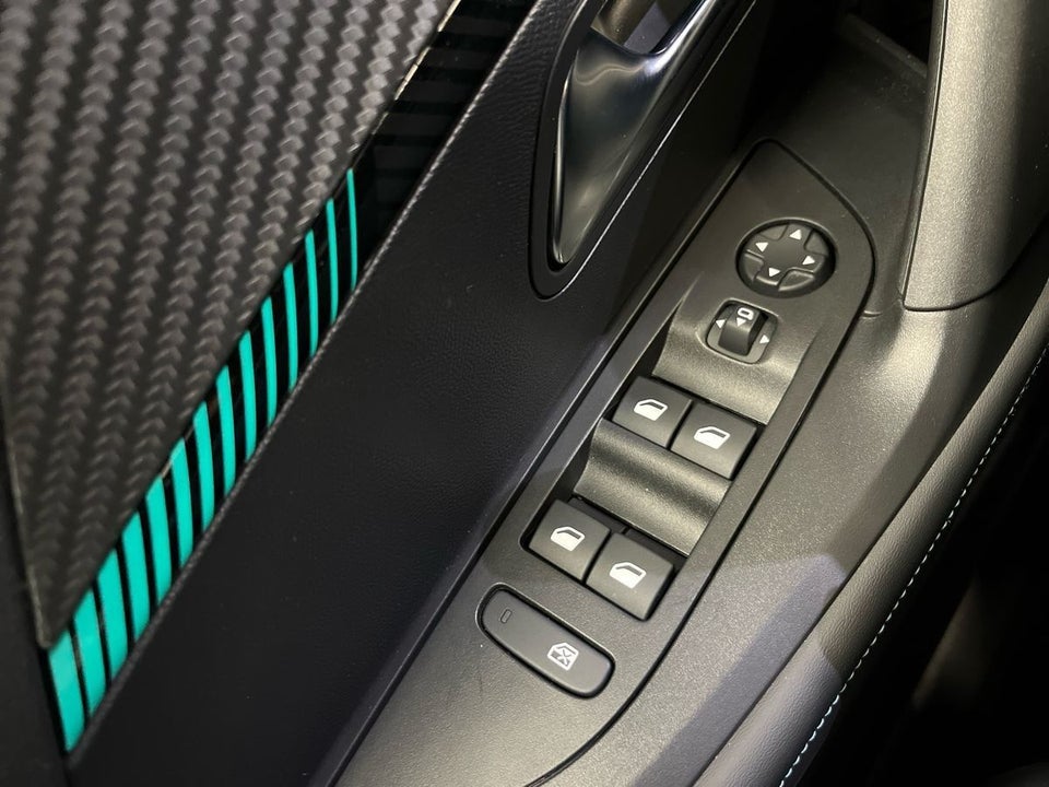 Peugeot e-2008 50 Allure 5d