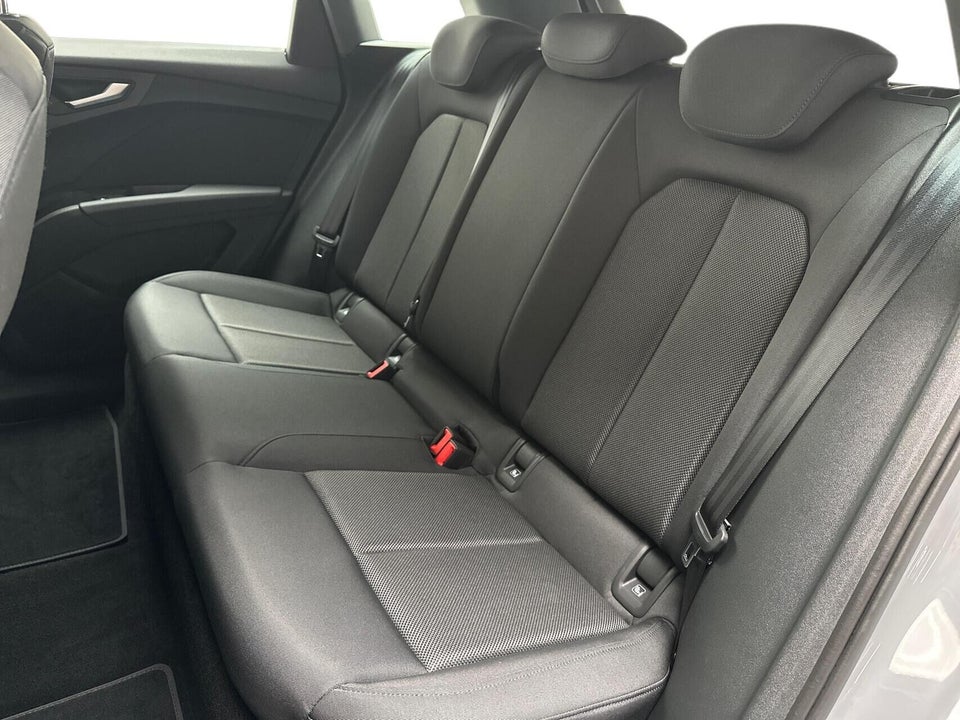 Audi Q4 e-tron 45 Progress 5d