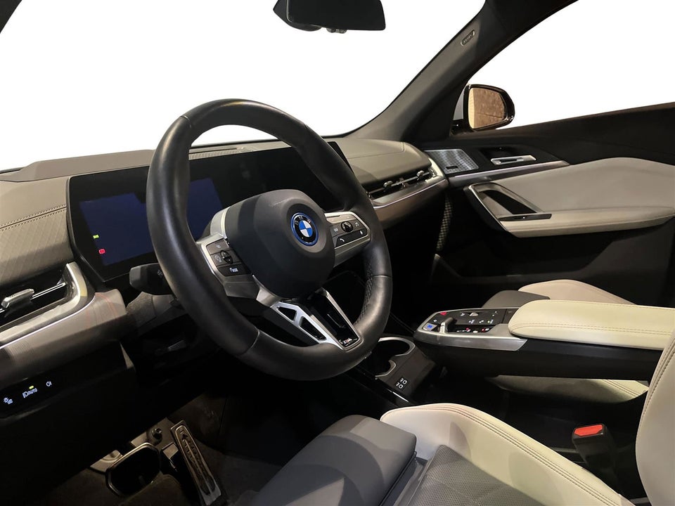 BMW iX2 xDrive30 Fully Charged M-Sport 5d