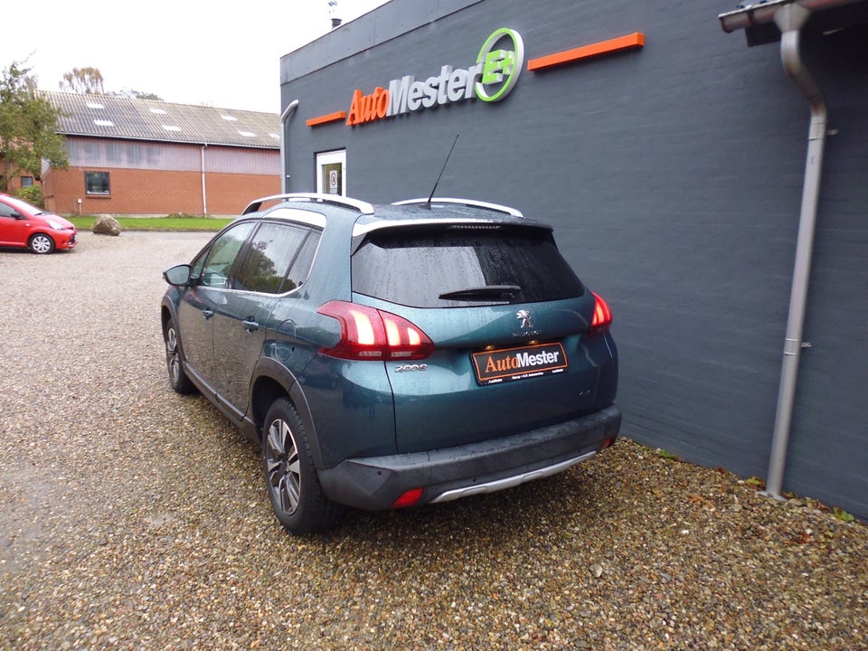 Peugeot 2008 1,2 e-THP 110 Allure Sky EAT6 5d