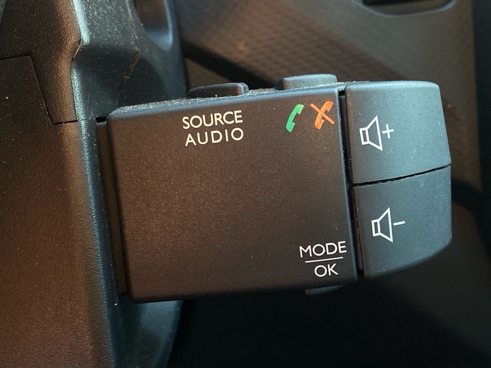 Renault Captur 1,2 TCe 120 Expression EDC 5d