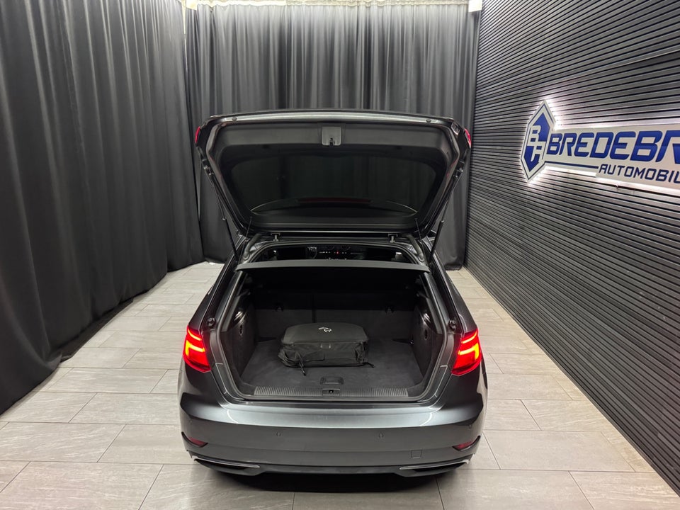 Audi A3 1,4 e-tron S-line Sportback S-tr. 5d