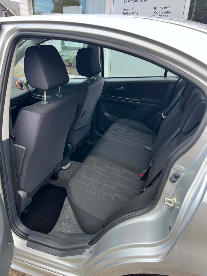 Suzuki SX4 1,6 GLX 4d