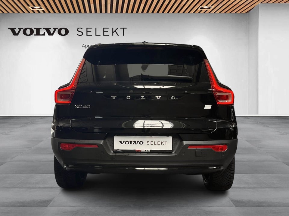 Volvo XC40 ReCharge Extended Range Plus 5d