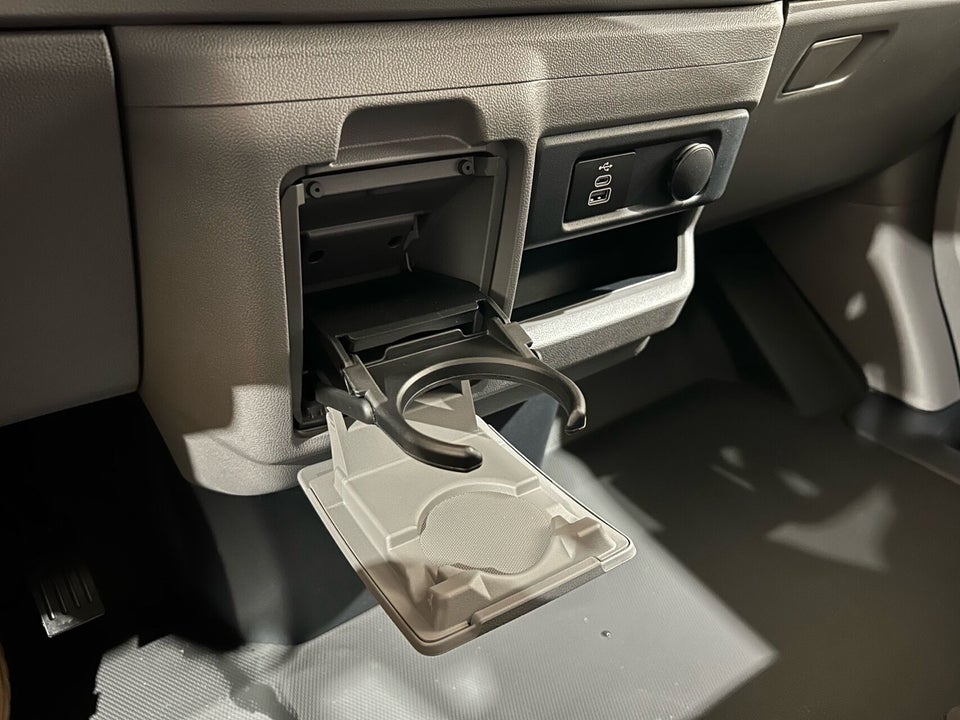 VW e-Transporter 64 Comfort Kassevogn SWB