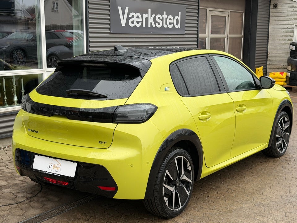 Peugeot e-208 54 GT 5d