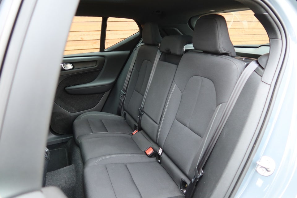 Volvo XC40 P6 ReCharge Pro 5d