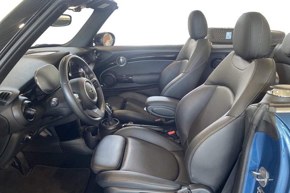MINI Cooper 1,5 Essential Cabriolet aut. 2d