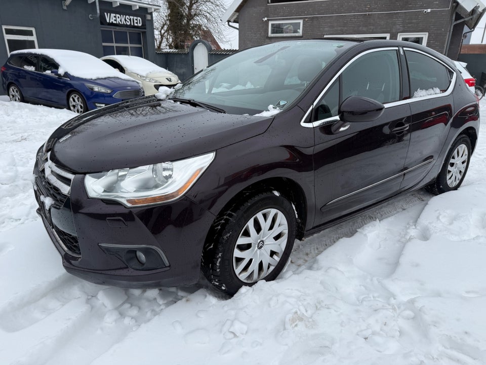 Citroën DS4 1,6 e-HDi 115 Style E6G 5d