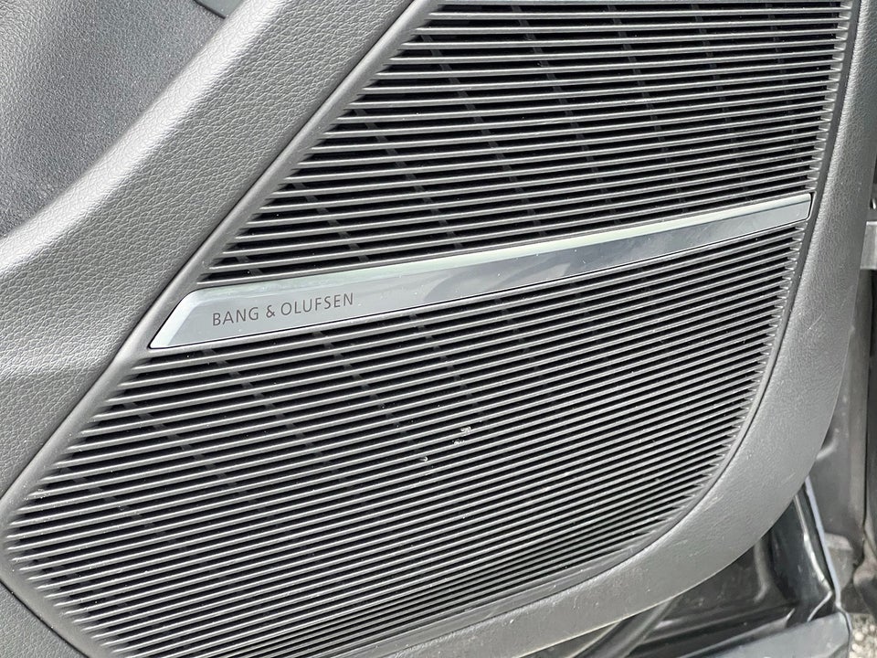 Audi Q8 50 TDi S-line quattro Tiptr. 5d