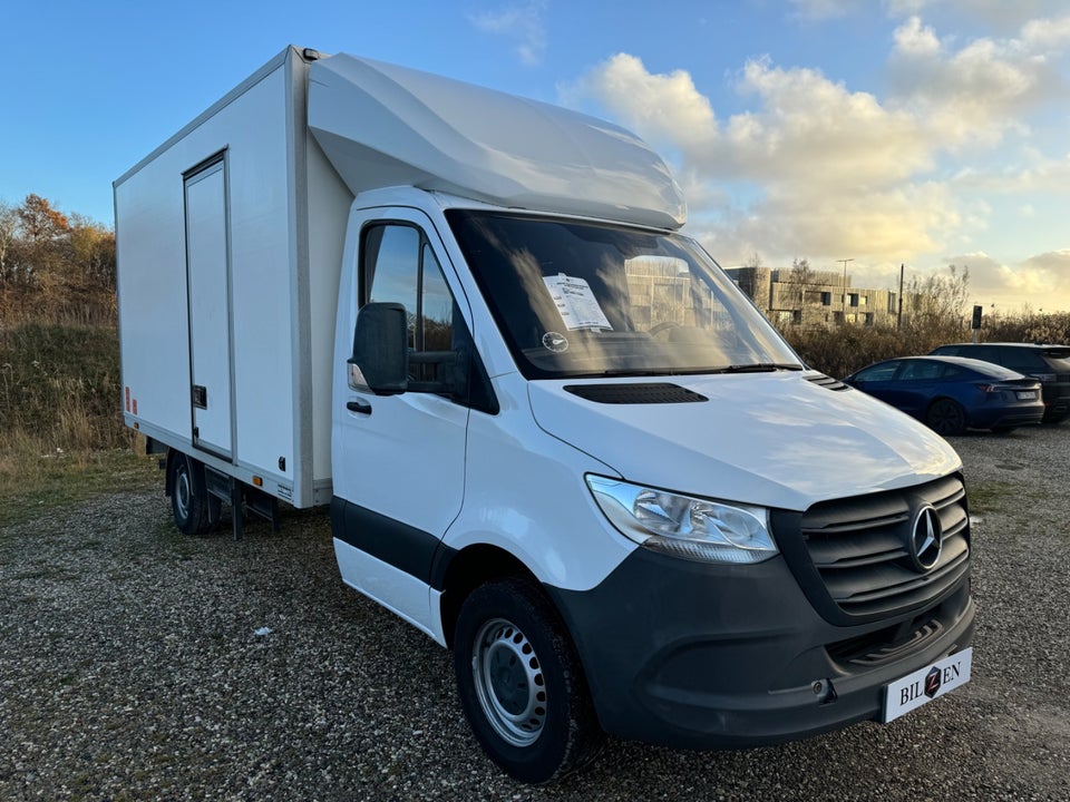 Mercedes Sprinter 319 3,0 CDi A3 Chassis aut. RWD 2d