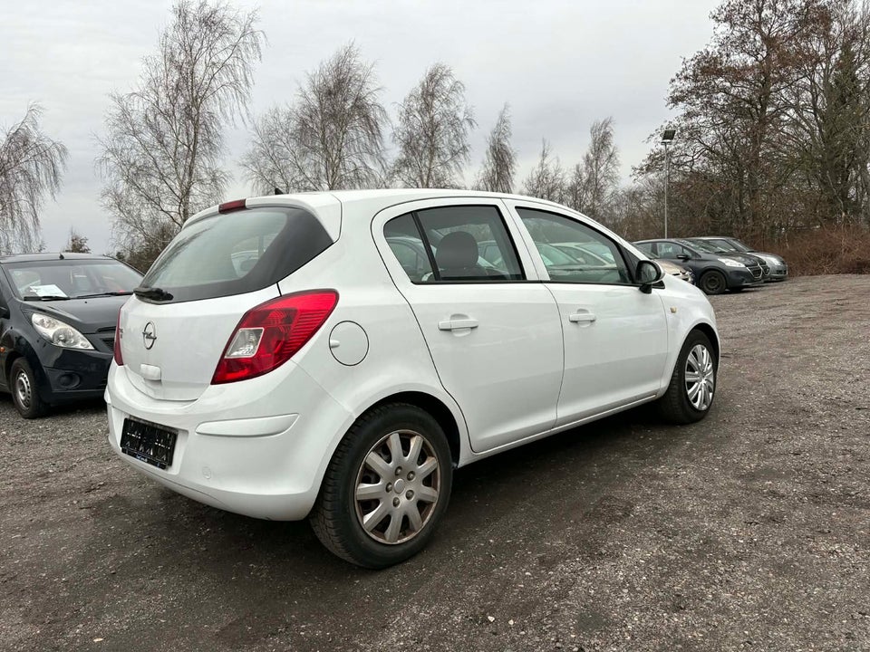 Opel Corsa 1,0 12V Enjoy 5d
