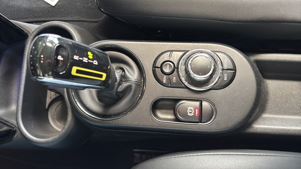 MINI Cooper SE Classic Trim 3d