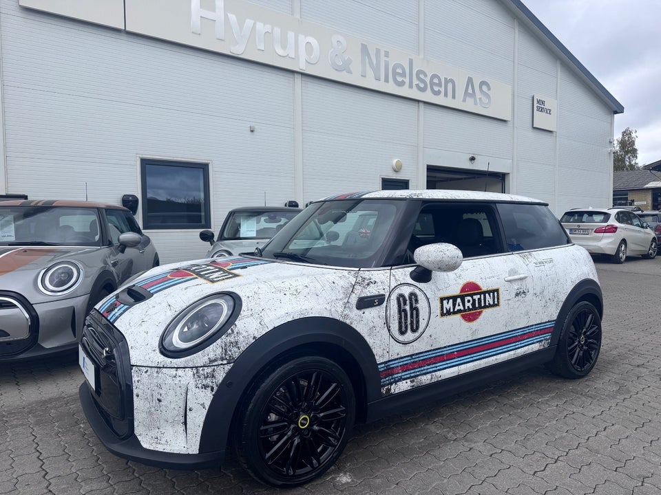 MINI Cooper SE Maximise 3d