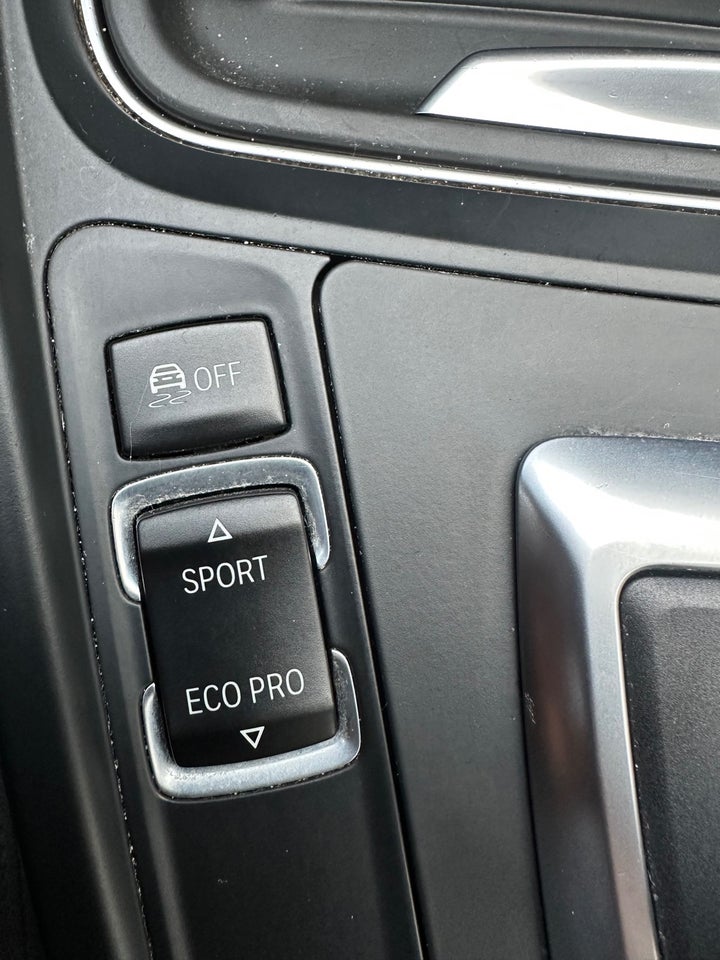 BMW 320d 2,0 Touring aut. 5d