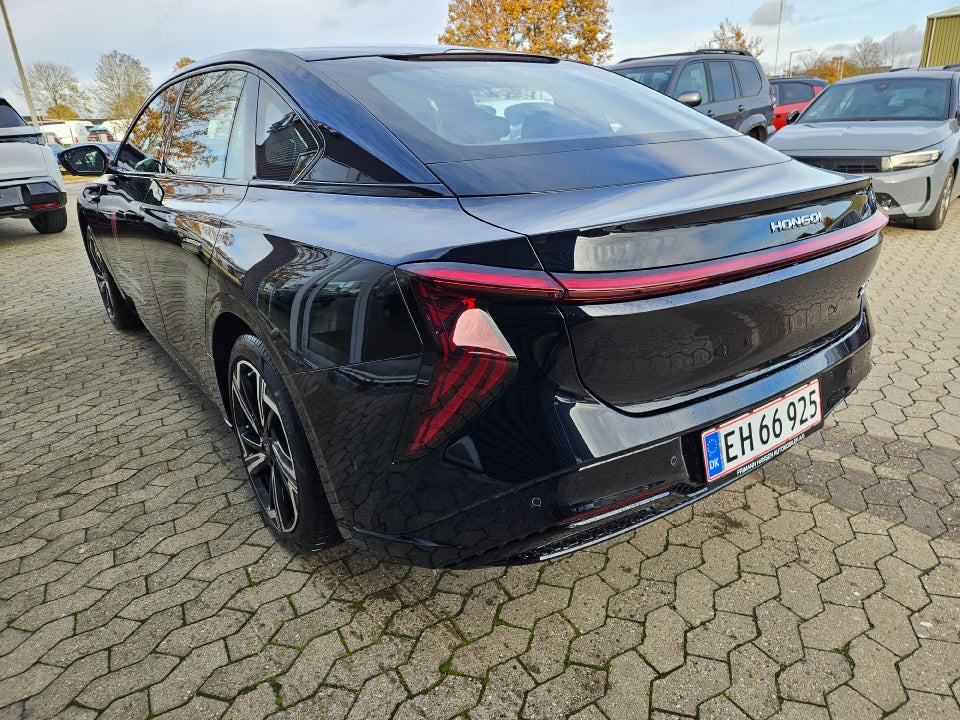 Hongqi EH7 111 Exclusive 4d