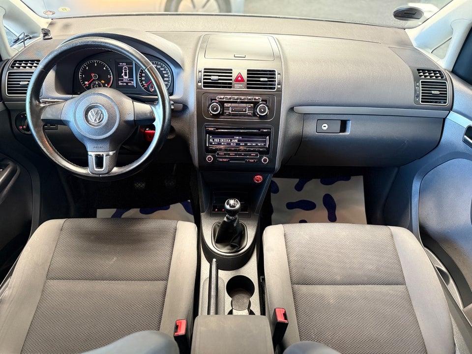 VW Touran 1,6 TDi 105 Trendline 7prs 5d
